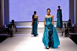 中國廣州婚博會上國際婚紗禮服流行時尚發布會 中國廣州婚博會上國際婚紗禮服流行時尚發布會
